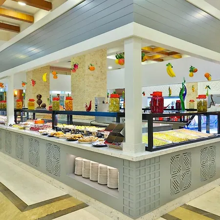 Crystal De Luxe & Üdülőközpont 5*